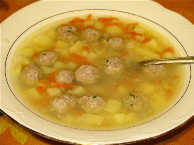 Vegetable soup and meatballs - a light dish on the weekly diet menu
